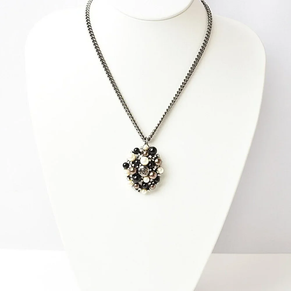 CHANEL Silver Pearl Necklace